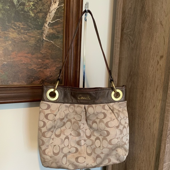 Coach Handbags - 🔥FLASH SALE TODAY ONLY! 🔥Coach Khaki/Brown Shoulder Bag